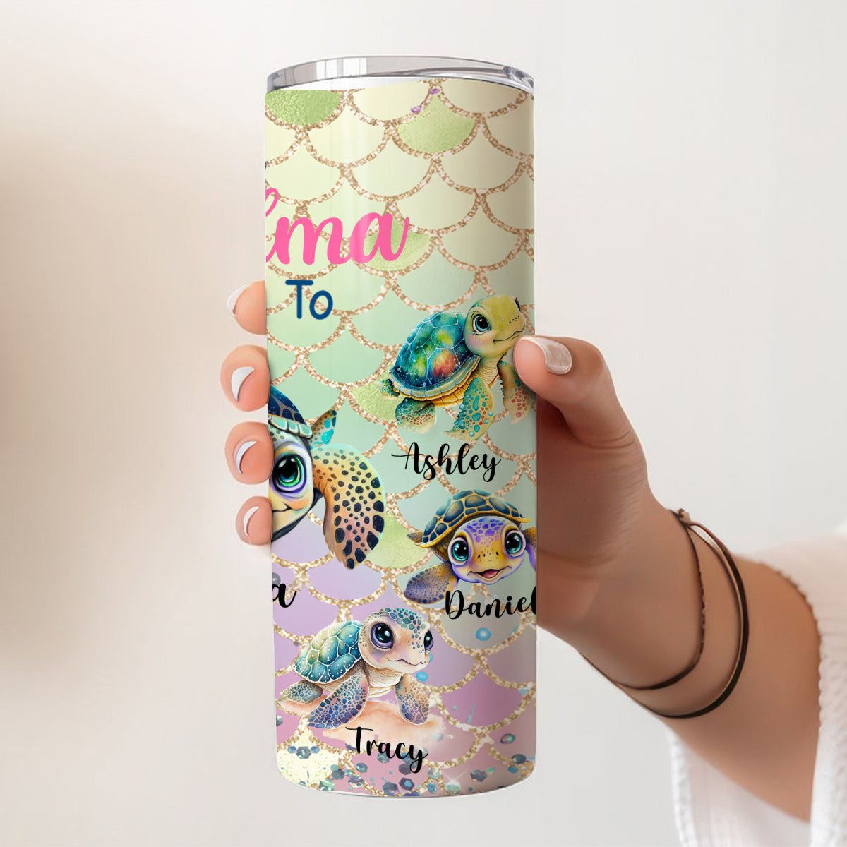 Dieser personalisierte Oma-Mama-Becher mit individuellem Titel ist perfekt für alle, die sich für Omas und Mamas Mutter interessieren.