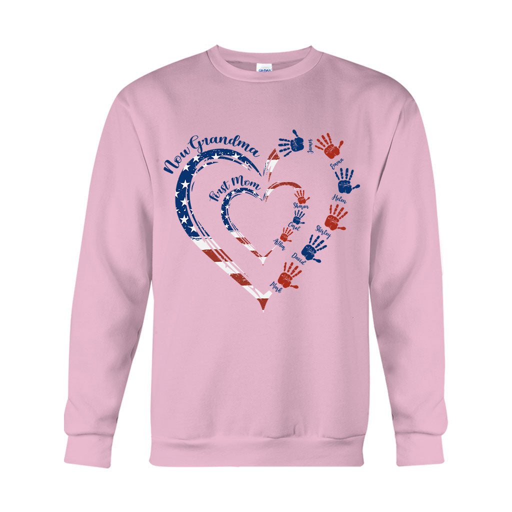 Erst Mama, jetzt Oma – Personalisiertes Oma-T-Shirt und Hoodie