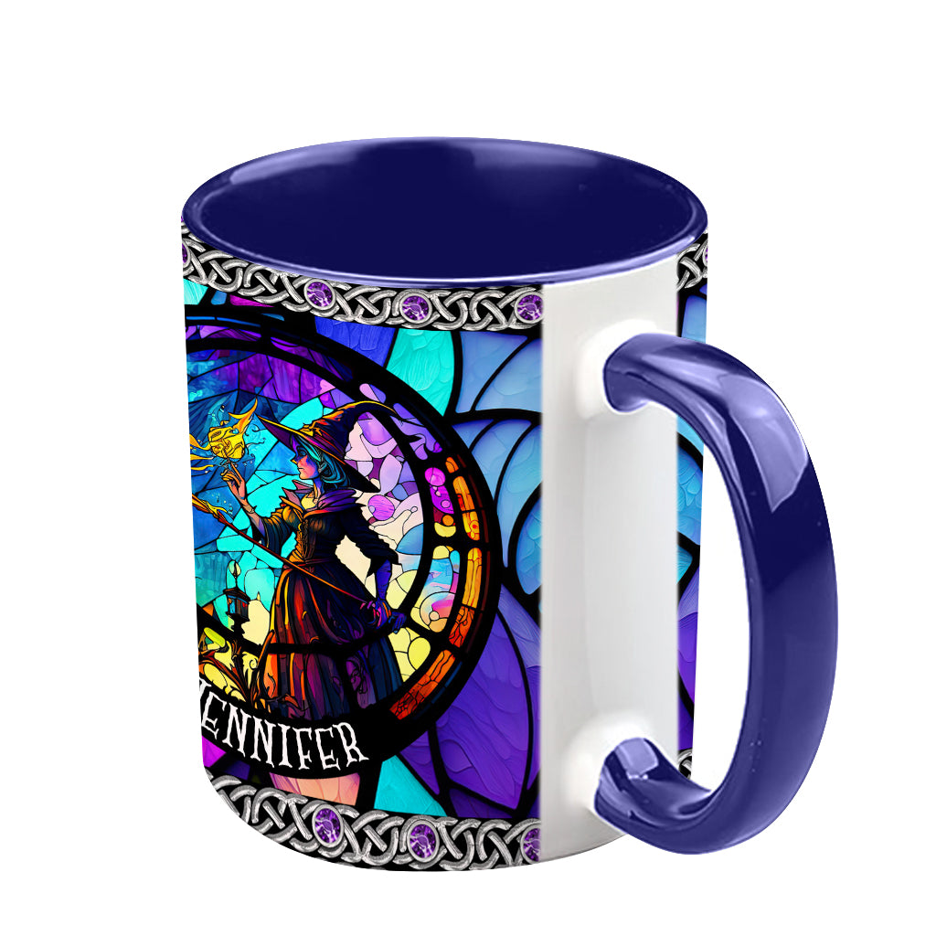 Wunderschöne Hexe aus Buntglas – personalisierte Tasse mit Hexenmotiv