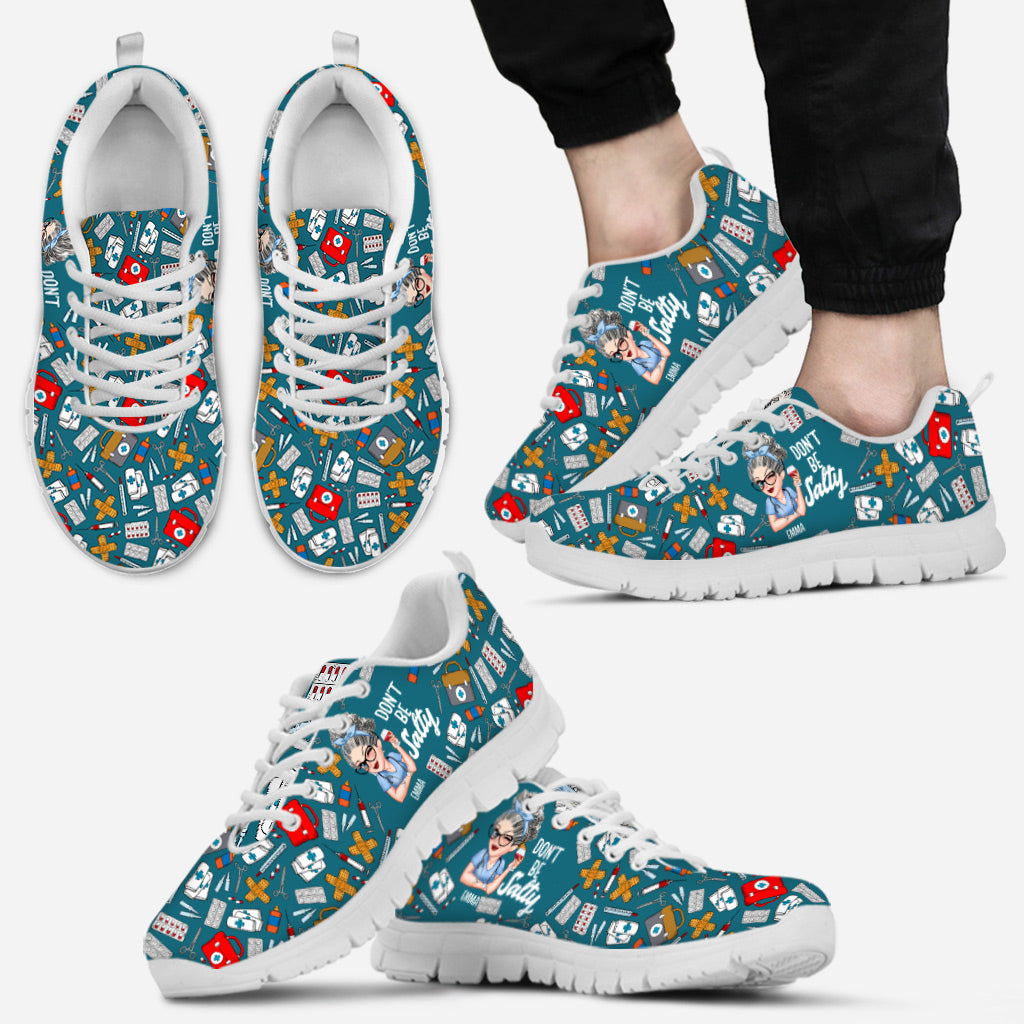 Sei nicht sauer – personalisierte Pflege-Sneaker