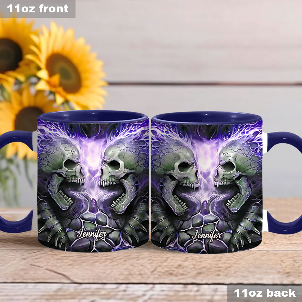 Böser Feuerschädel - Personalisierte Tasse mit Totenkopf-Akzent