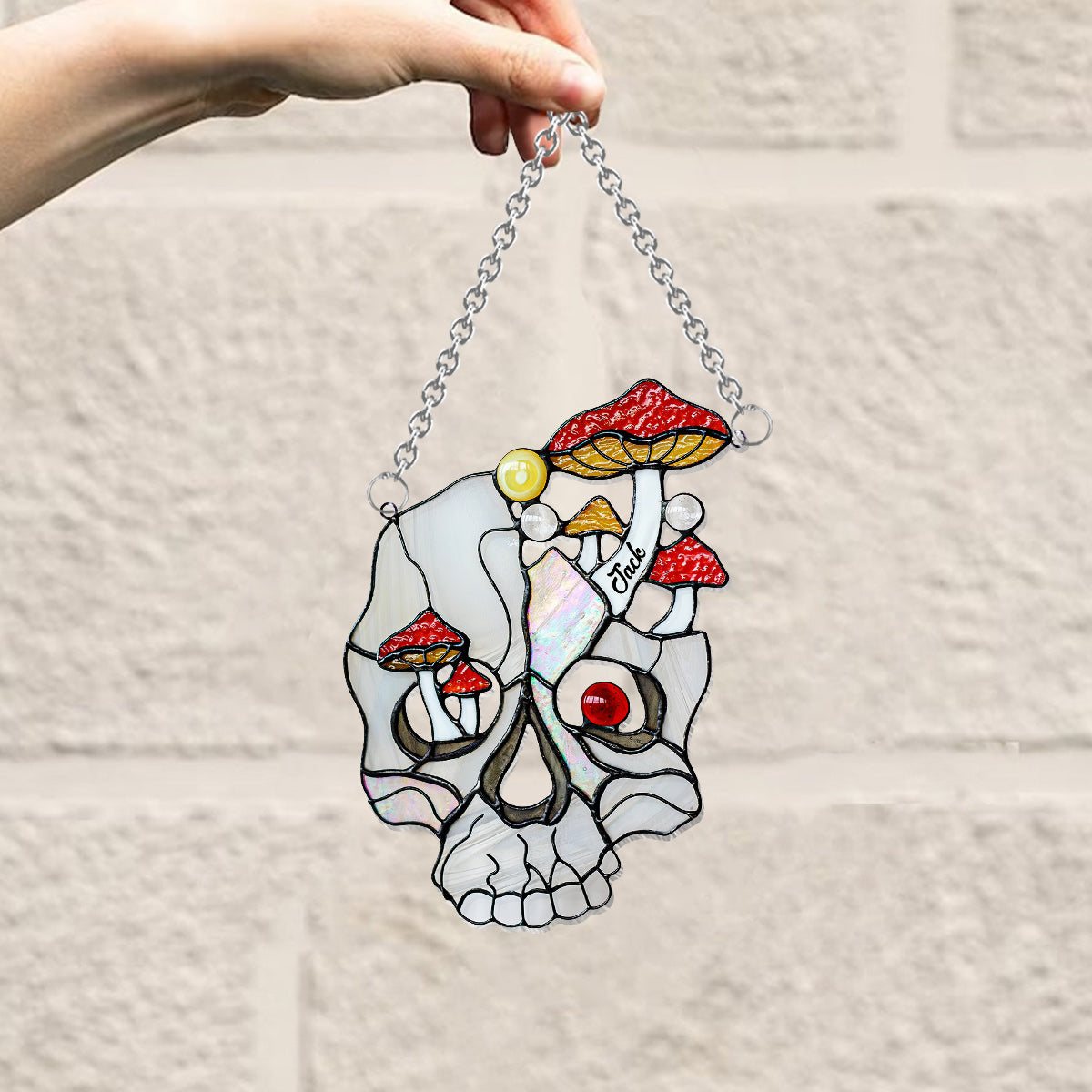 Weißer Pilzschädel – Personalisierter Totenkopf-Fensterhänger als Sonnenfänger 
