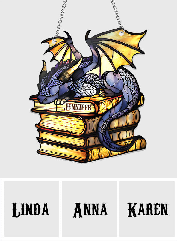 Ich bin kein Bücherwurm, ich bin ein Bücherdrache – Personalisierter Buch-Fensterhänger als Sonnenfänger 