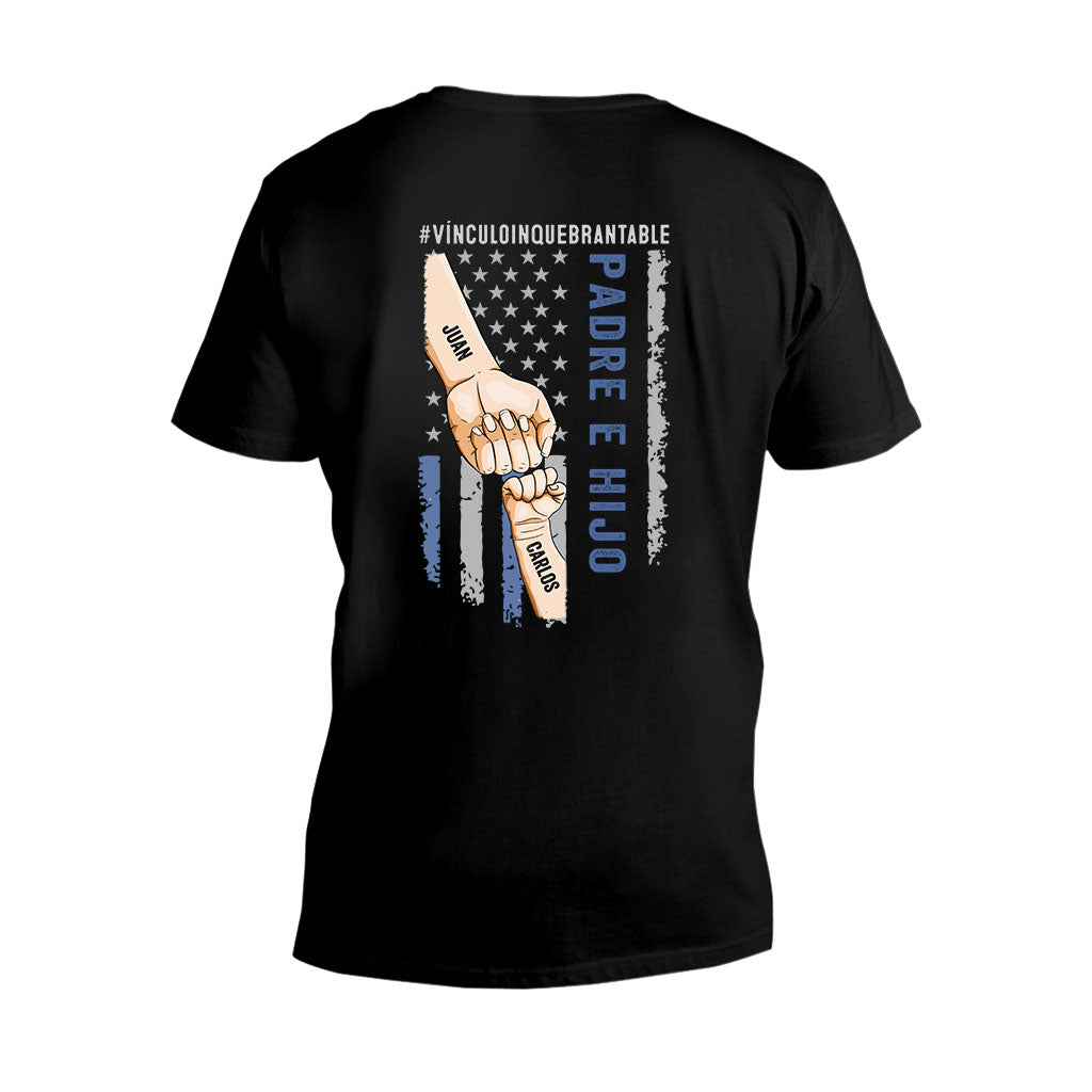 Padre E Hijos Vínculo Inquebrantable – Personalisiertes Vater-T-Shirt und Kapuzenpullover