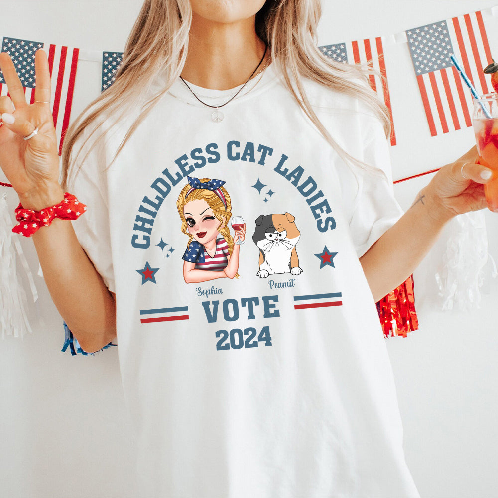 Kinderlose Katzenliebhaberinnen – Personalisiertes Katzen-T-Shirt und Hoodie