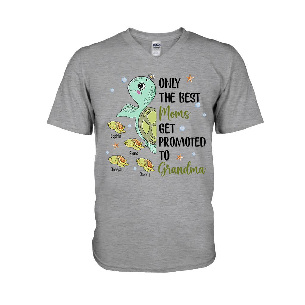 Nur die besten Mütter werden zur Oma befördert – Personalisiertes Oma-T-Shirt und Hoodie
