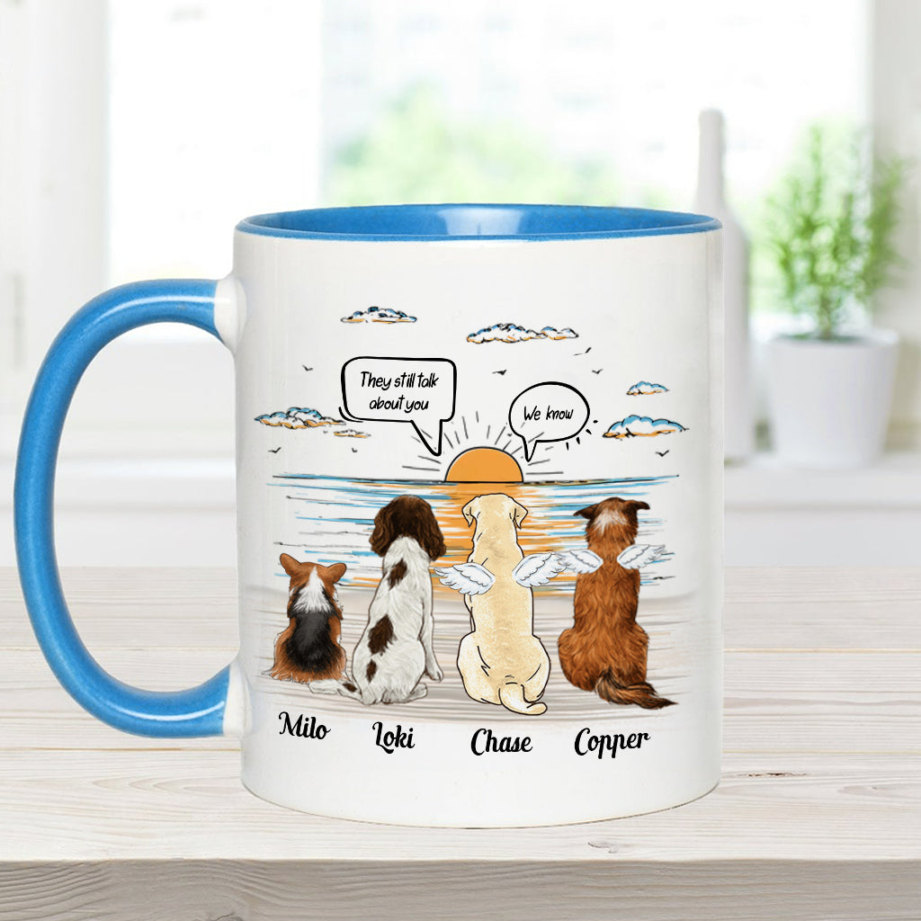 Sie reden immer noch über dich – personalisierte Tasse mit Hundemotiv