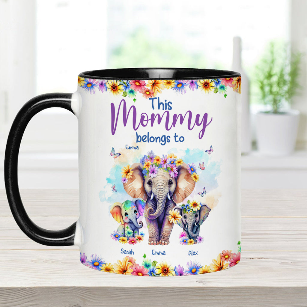 Elefanten – Diese Mama gehört zu uns – Personalisierte Tasse mit Muttermotiv