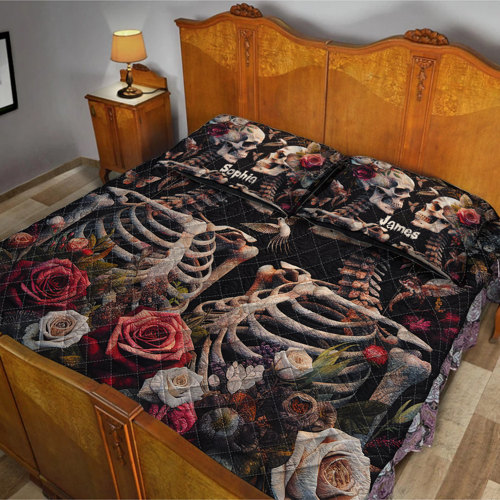 Totenkopf-Liebhaber Vintage-Rosen - Personalisiertes Totenkopf-Quilt-Set