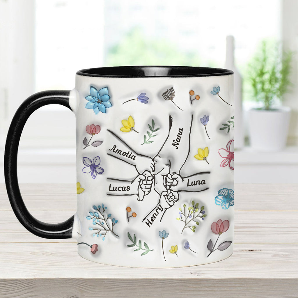 Händchenhaltende Oma, Mama, Nana – Personalisierte Tasse mit Oma-Akzent