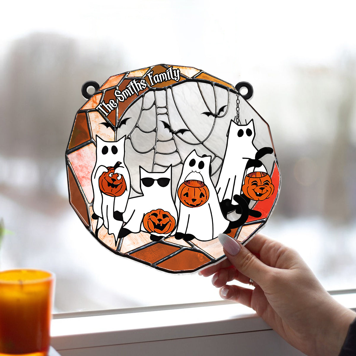 Schwarze Katze Halloween 2024 – Personalisierter Fensterhänger mit schwarzer Katze als Sonnenfänger 