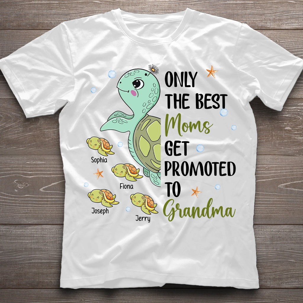Nur die besten Mütter werden zur Oma befördert – Personalisiertes Oma-T-Shirt und Hoodie