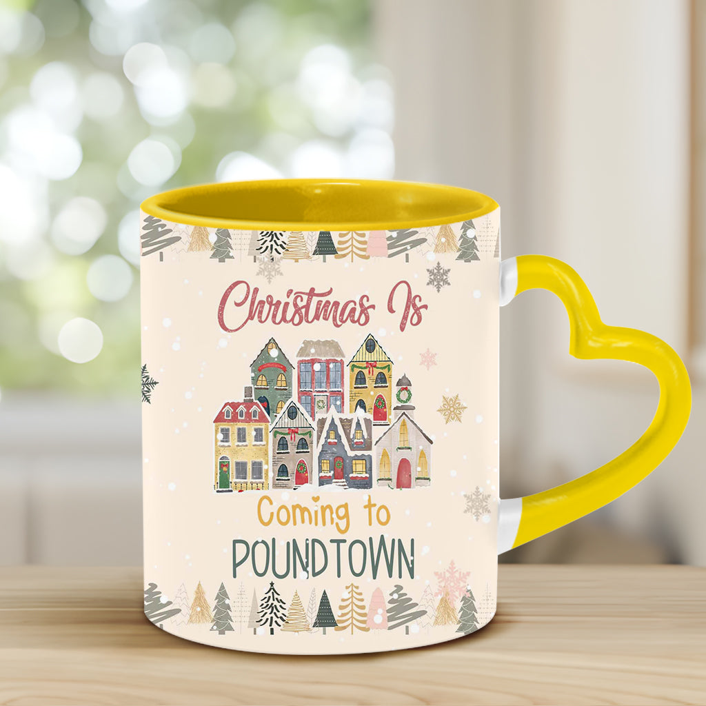 Weihnachten kommt nach Poundtown – Personalisierte Tasse mit Herzgriff für Paare