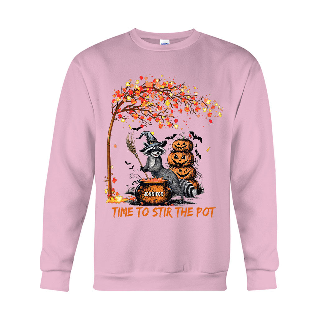 Zeit, Hexenbräu anzurühren – Personalisiertes Waschbär-T-Shirt und Hoodie