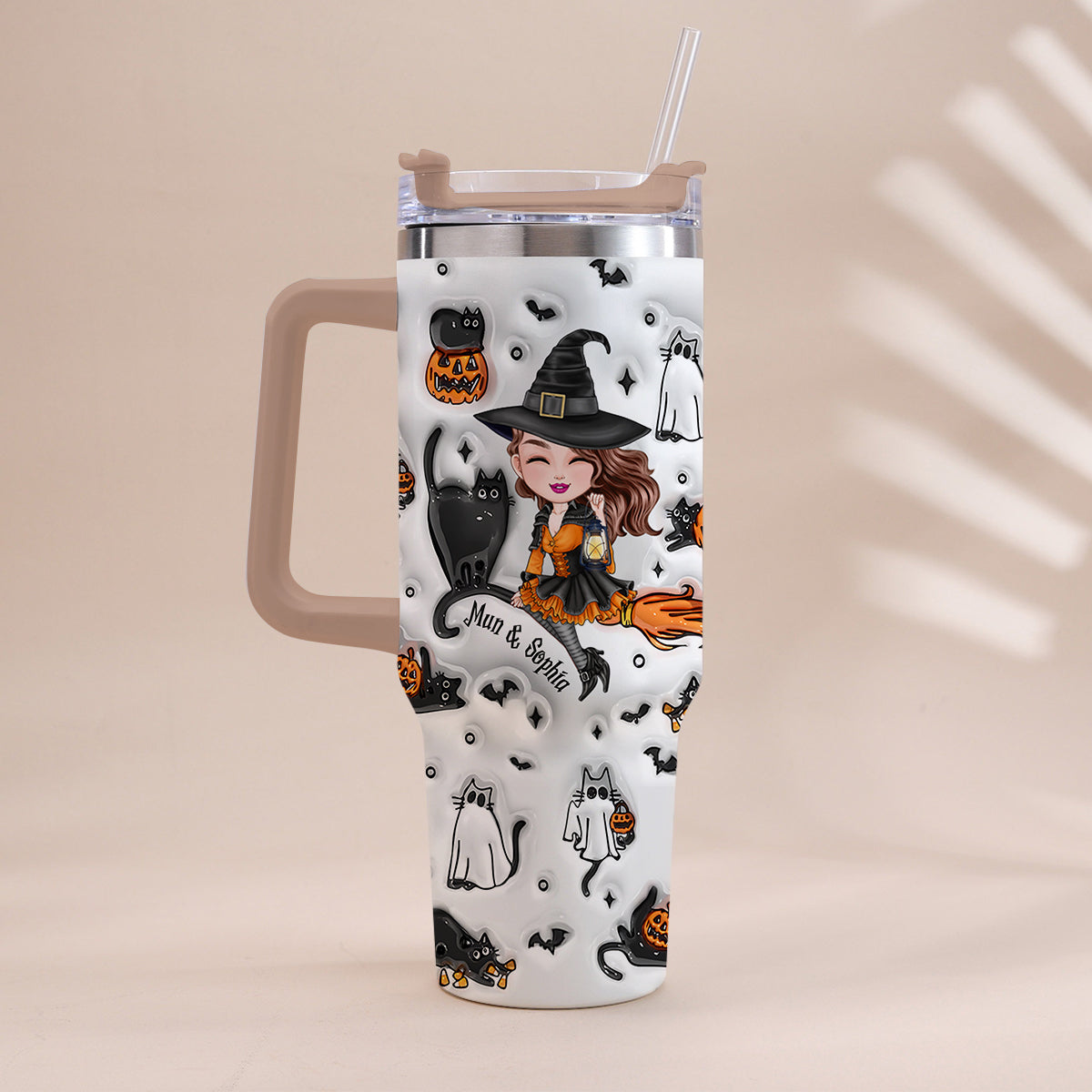 Niedliche Hexe, Halloween-Geist, Boo-Katze – personalisierter Hexenbecher mit Henkel