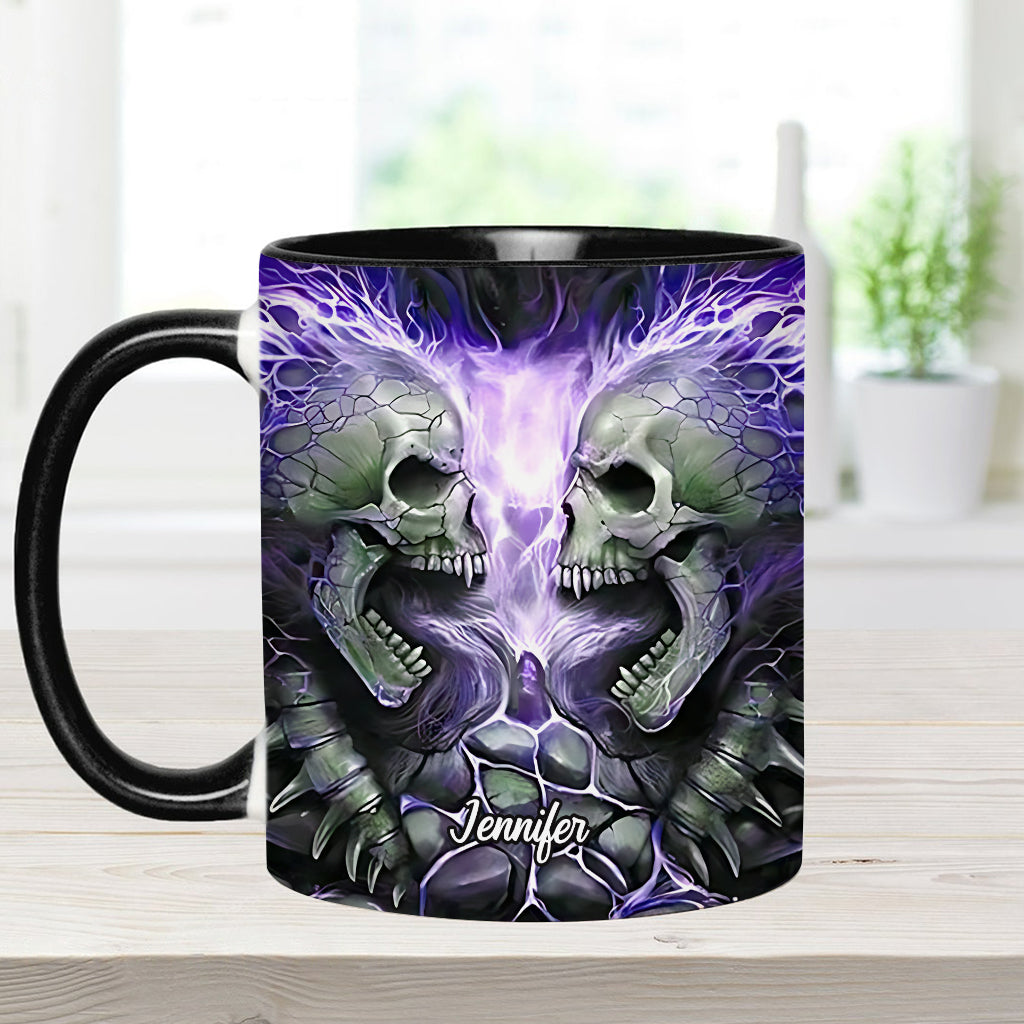 Böser Feuerschädel - Personalisierte Tasse mit Totenkopf-Akzent