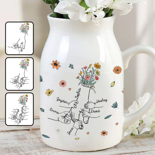 „Mamas Hand haltend“ – personalisierte Keramikvase für Mütter