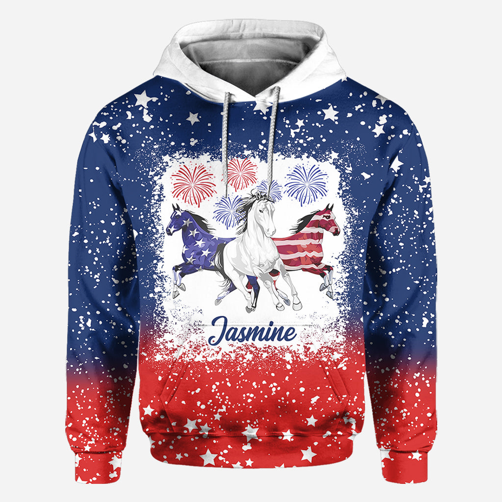 Unabhängigkeitstags-Shirt mit Pferdemotiv – Personalisiertes Shirt mit Allover-Pferdemuster
