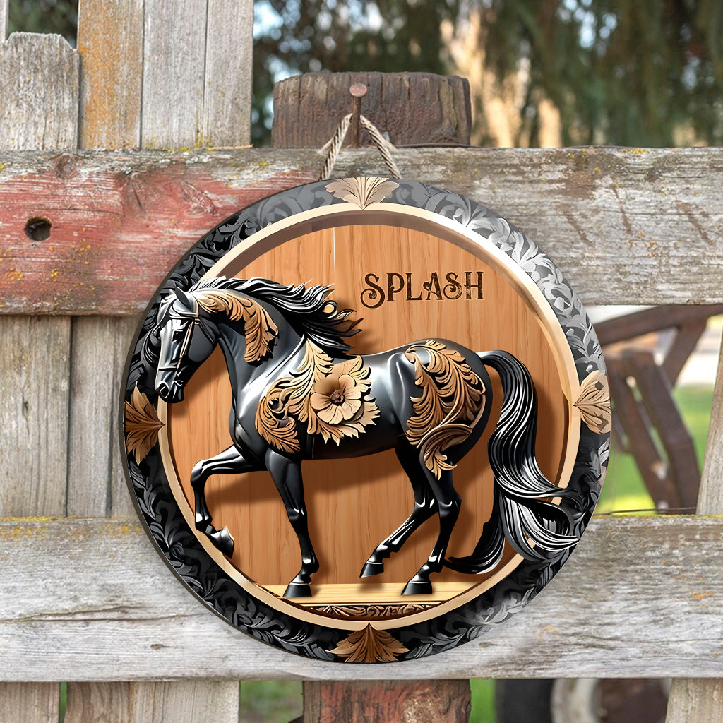 Schwarzes Pferd – Personalisiertes, individuell geformtes Holzschild
