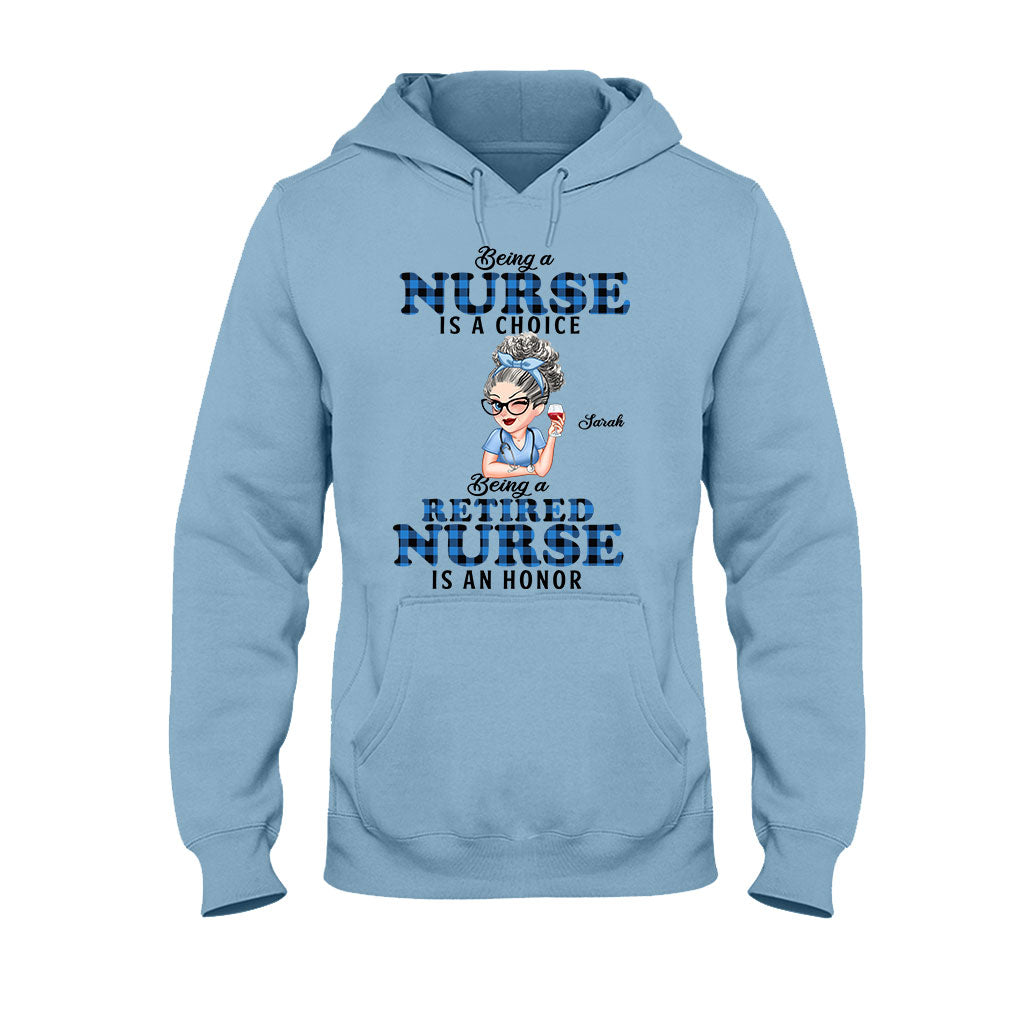 Als pensionierte Krankenschwester eine Ehre zu sein – personalisiertes T-Shirt und Hoodie für Krankenschwestern