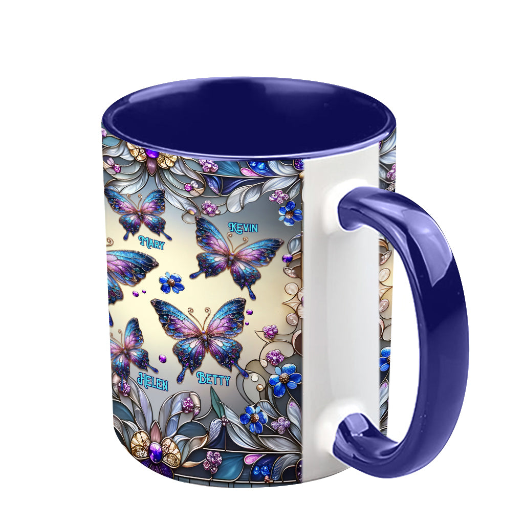 Oma Schmetterling – Personalisierte Tasse mit Oma-Akzent