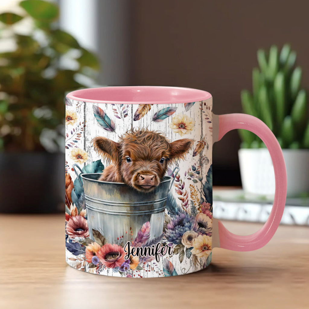 Baby Highland Cow Western Style - Personalisierter Akzentbecher