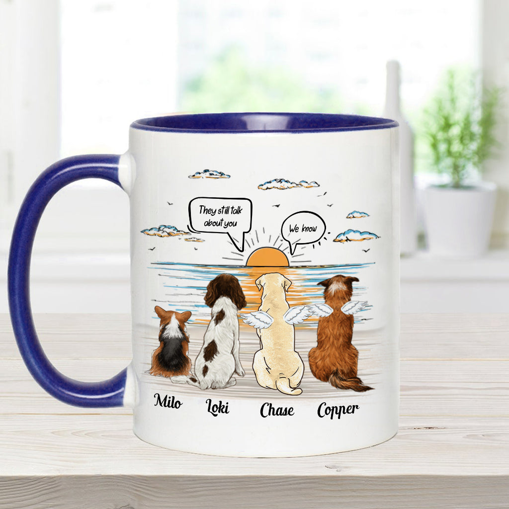 Sie reden immer noch über dich – personalisierte Tasse mit Hundemotiv
