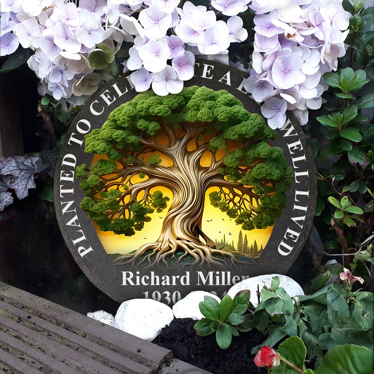 Gepflanzt zur Erinnerung an ein erfülltes Leben – personalisierter runder Gedenkstein