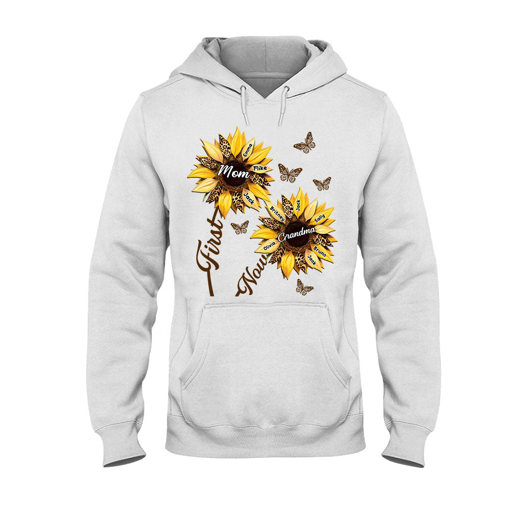 Erst Mama, jetzt Oma Sonnenblume – Personalisiertes Oma-T-Shirt und Hoodie
