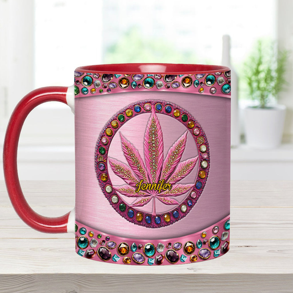 Stoner Chick – Personalisierter Becher mit Cannabis-Akzent