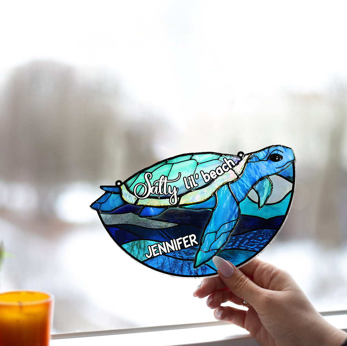 Salty Lil' Beach Blue Ocean Summer Vibes - Personalisierter Schildkröten-Fensterhänger als Sonnenfänger 