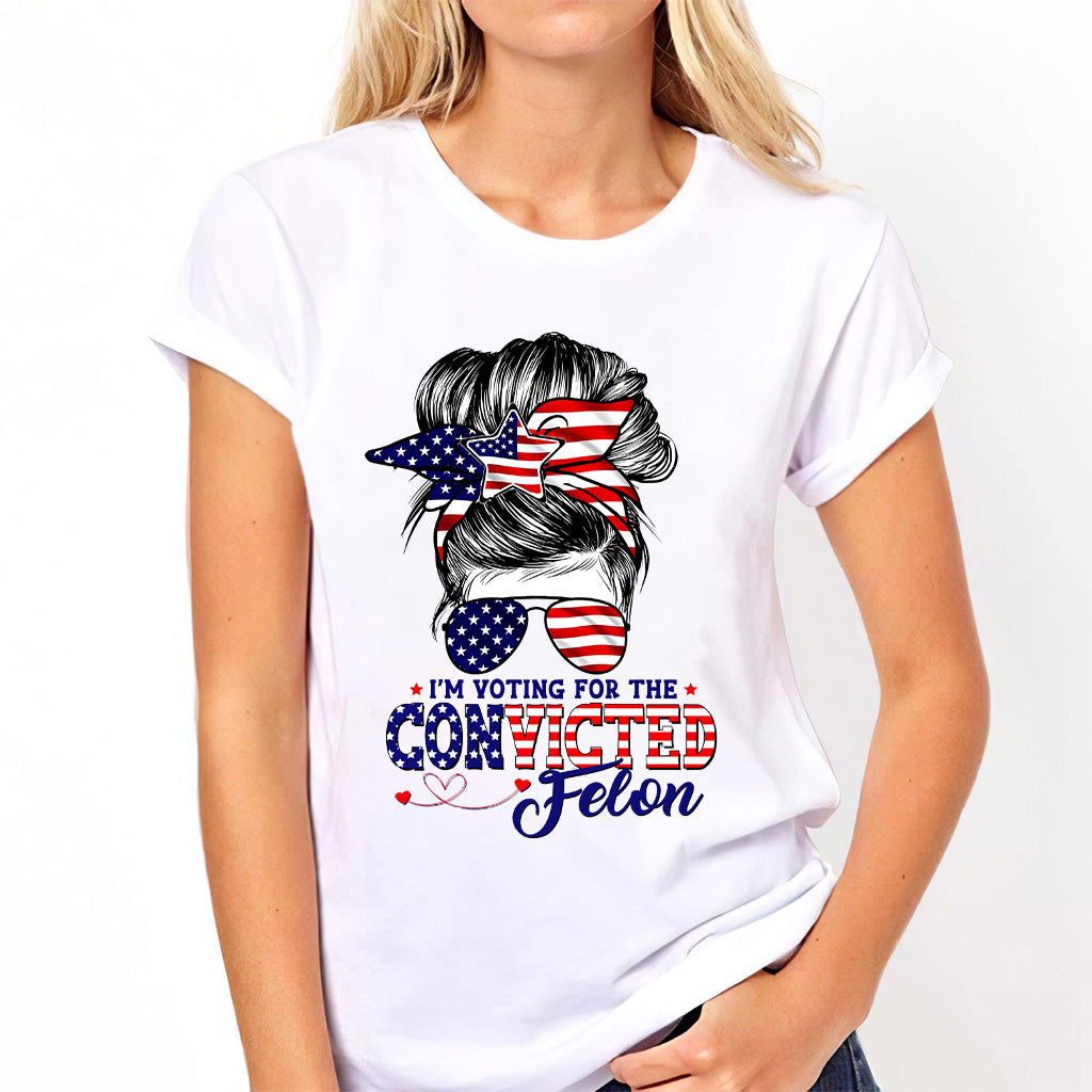 Ich wähle den verurteilten FeI0n Messy Bun T-Shirt, Trump 2024 Shirt, Lustige Trump Biden Amerikanische Flagge, Erwachter Patriot, Frauen für Trump