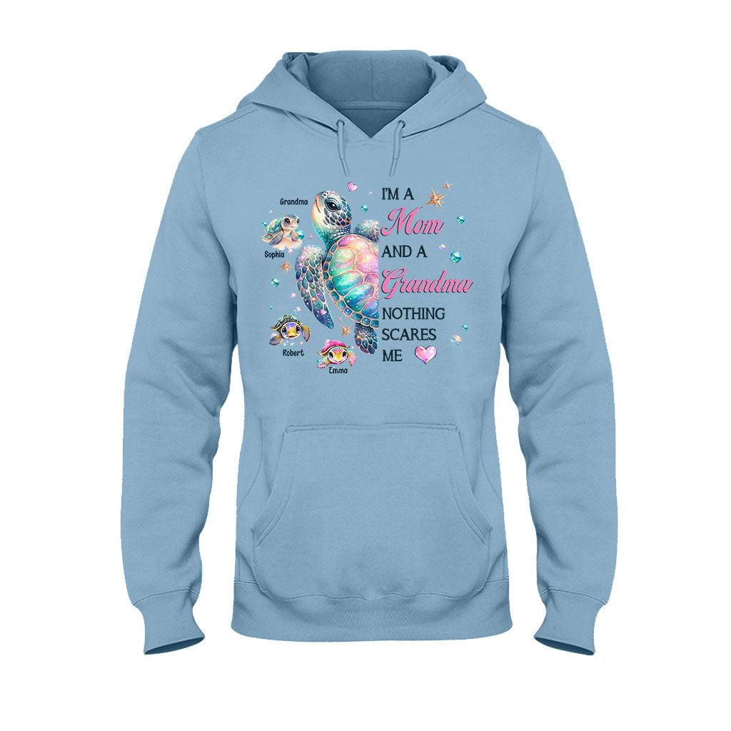 Nichts kann mir Angst machen – Oma Schildkröte – Personalisiertes Oma-T-Shirt und Hoodie
