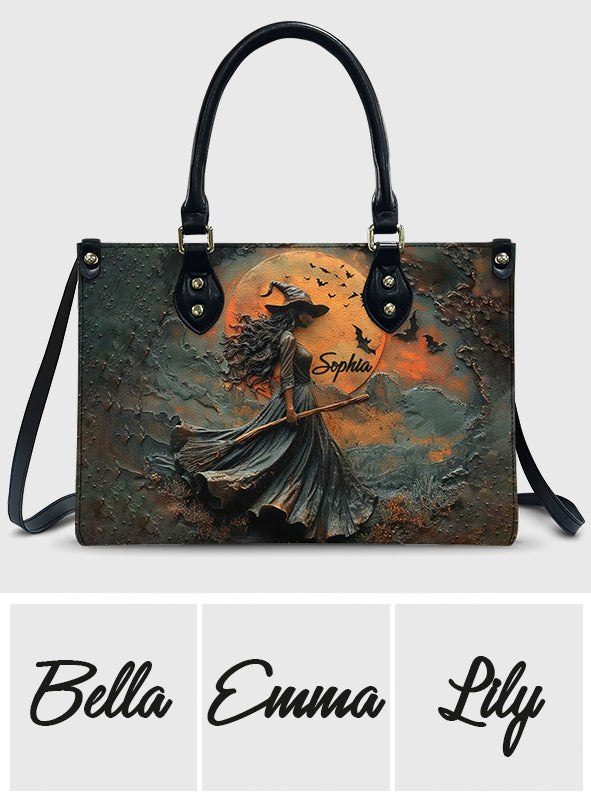Wunderschöne Hexe – personalisierte Hexen-Lederhandtasche