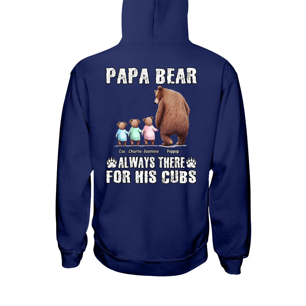 Papa Bär ist immer für seine Jungen da – Personalisiertes Vater-T-Shirt und Hoodie