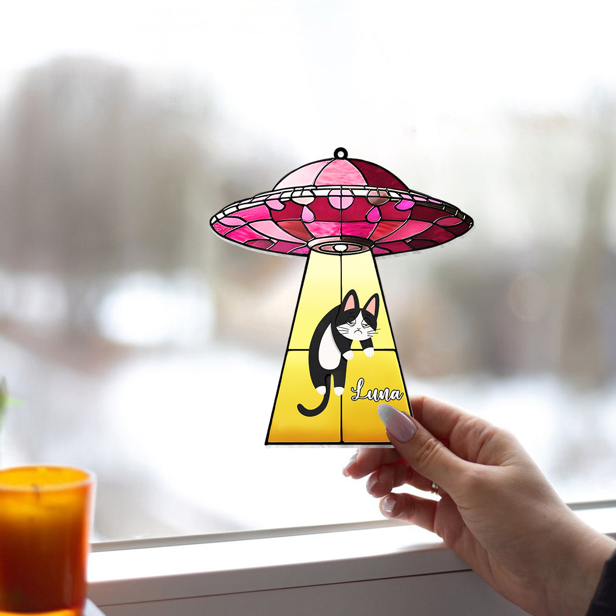 UFO mit Katze – Personalisierter Katzen-Fensterhänger als Sonnenfänger 