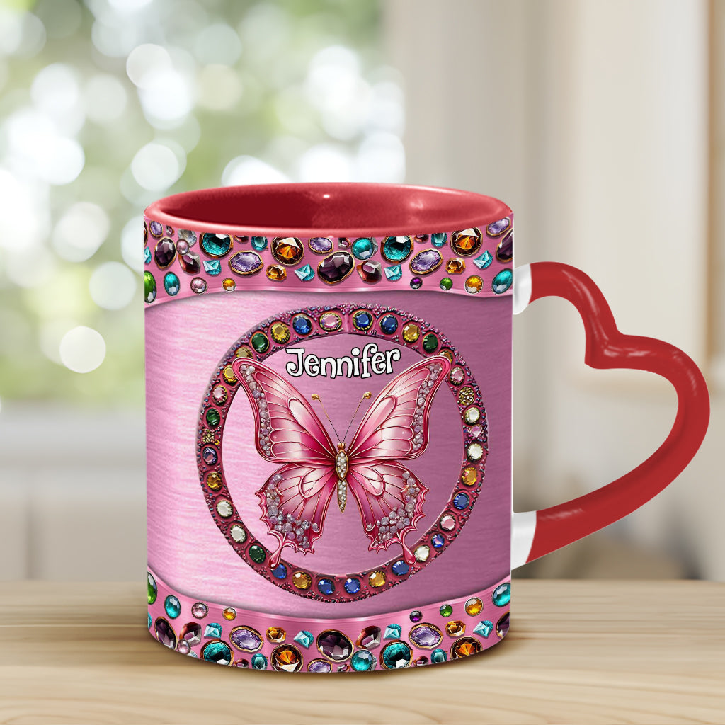Wunderschöner rosa personalisierter Becher mit Schmetterlingsherzgriff
