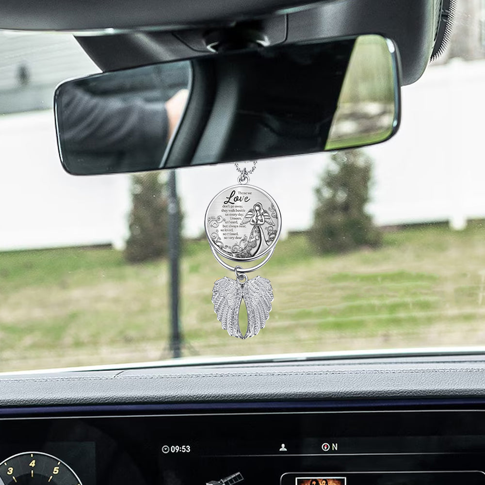 Diejenigen, die wir lieben, gehen nicht fort – Personalisierter Gedenkflügel-Anhänger