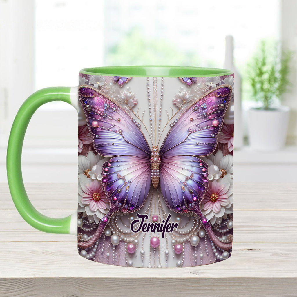 Personalisierte Tasse mit Schmetterlingsmotiv und Blumenmuster