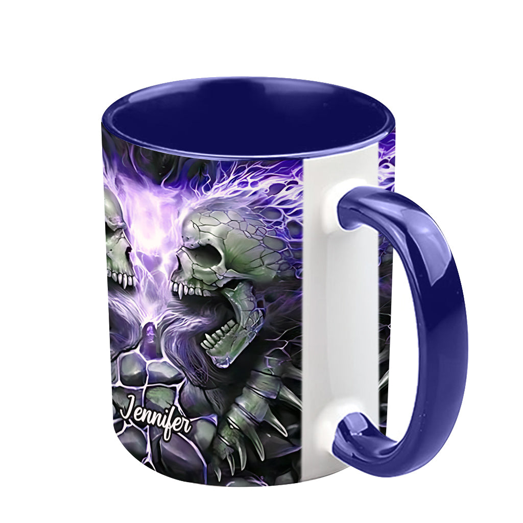 Böser Feuerschädel - Personalisierte Tasse mit Totenkopf-Akzent
