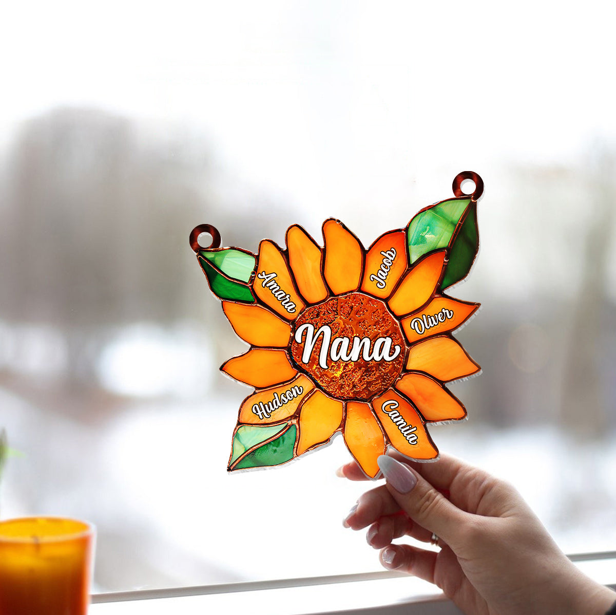 Gesegnet, Oma oder Gigi genannt zu werden – Personalisierter Oma-Fensterhänger mit Sonnenfänger-Motiv 