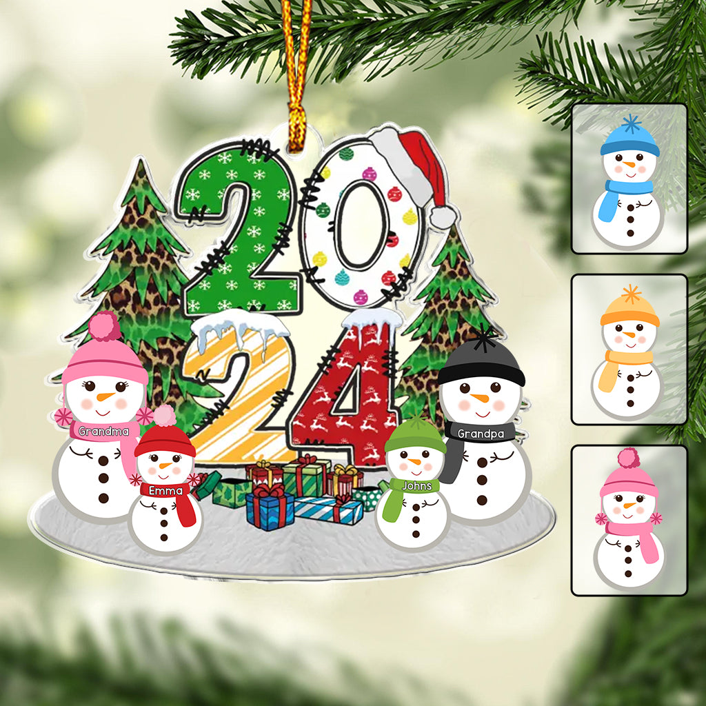 Niedliche Schneemann-Enkelkinder – personalisierter, individuell geformter Oma-Schmuck