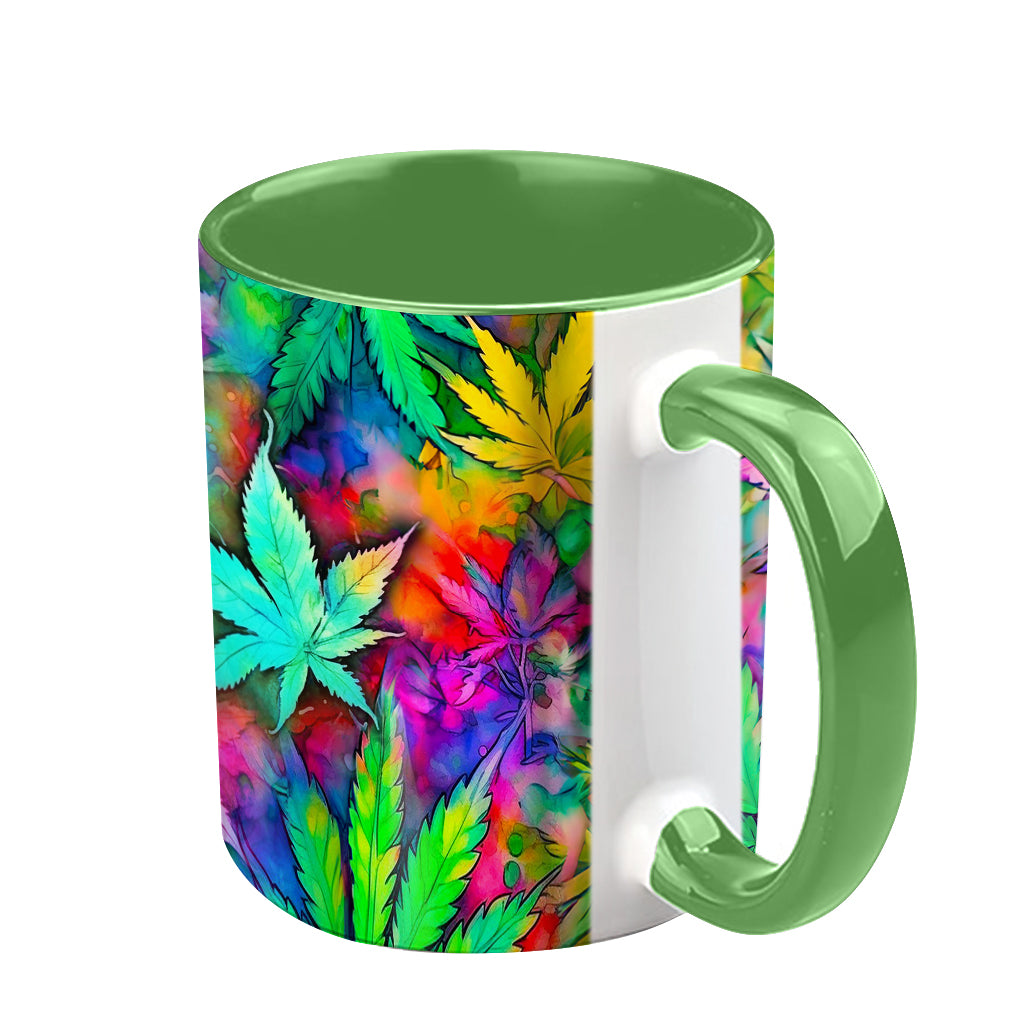 Personalisierter Becher mit Cannabis-Akzent in Form eines psychedelischen Marihuana-Blattes