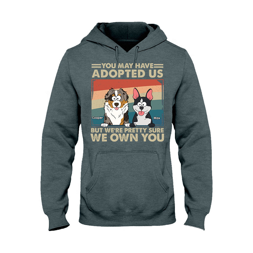 Ich bin mir ziemlich sicher, dass du mir gehörst – Personalisiertes Hunde-T-Shirt und Hoodie