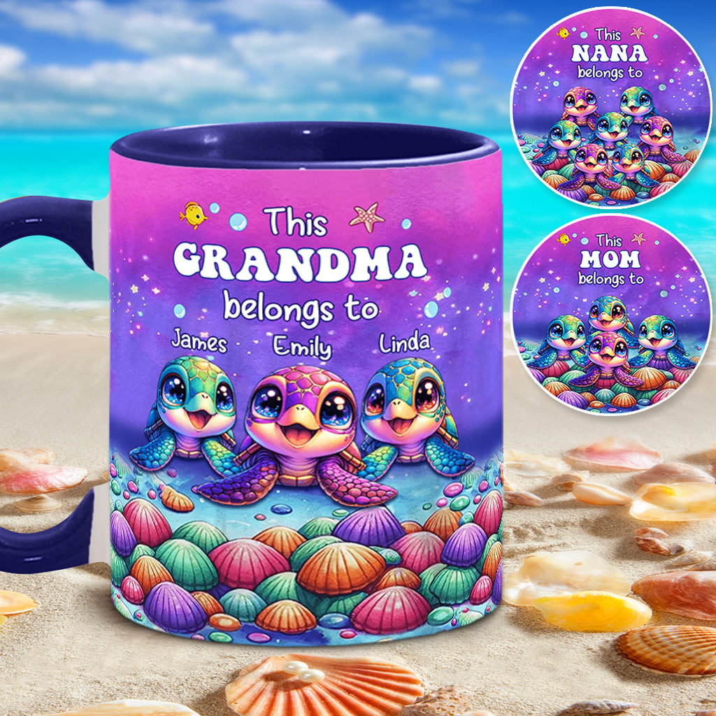 Diese Tasse gehört der Meeresschildkröten-Version – personalisierte Tasse mit Oma-Akzent