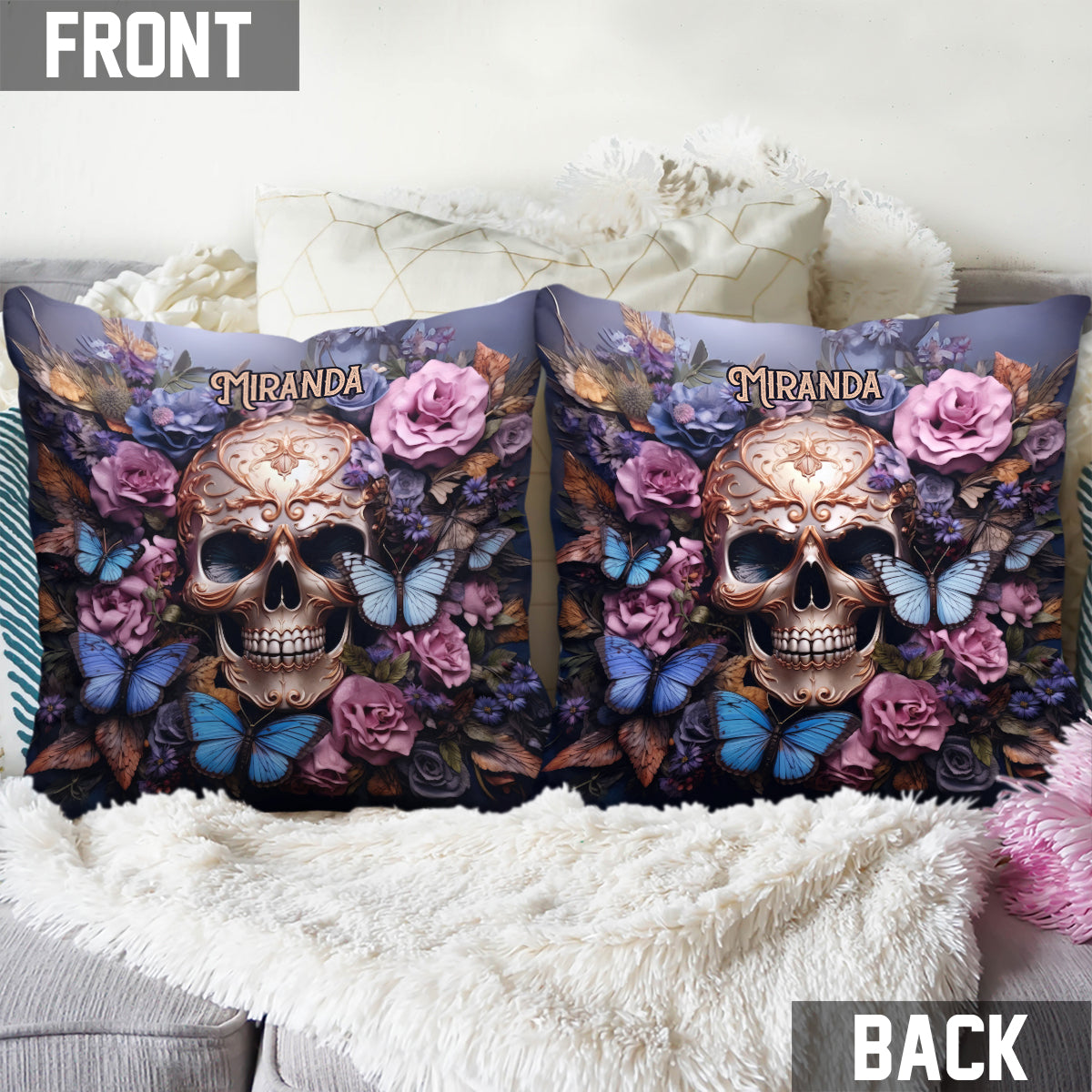Schönheit des dunklen Totenkopfs, Rosen und Schmetterlinge - Personalisiertes Totenkopf-Dekokissen