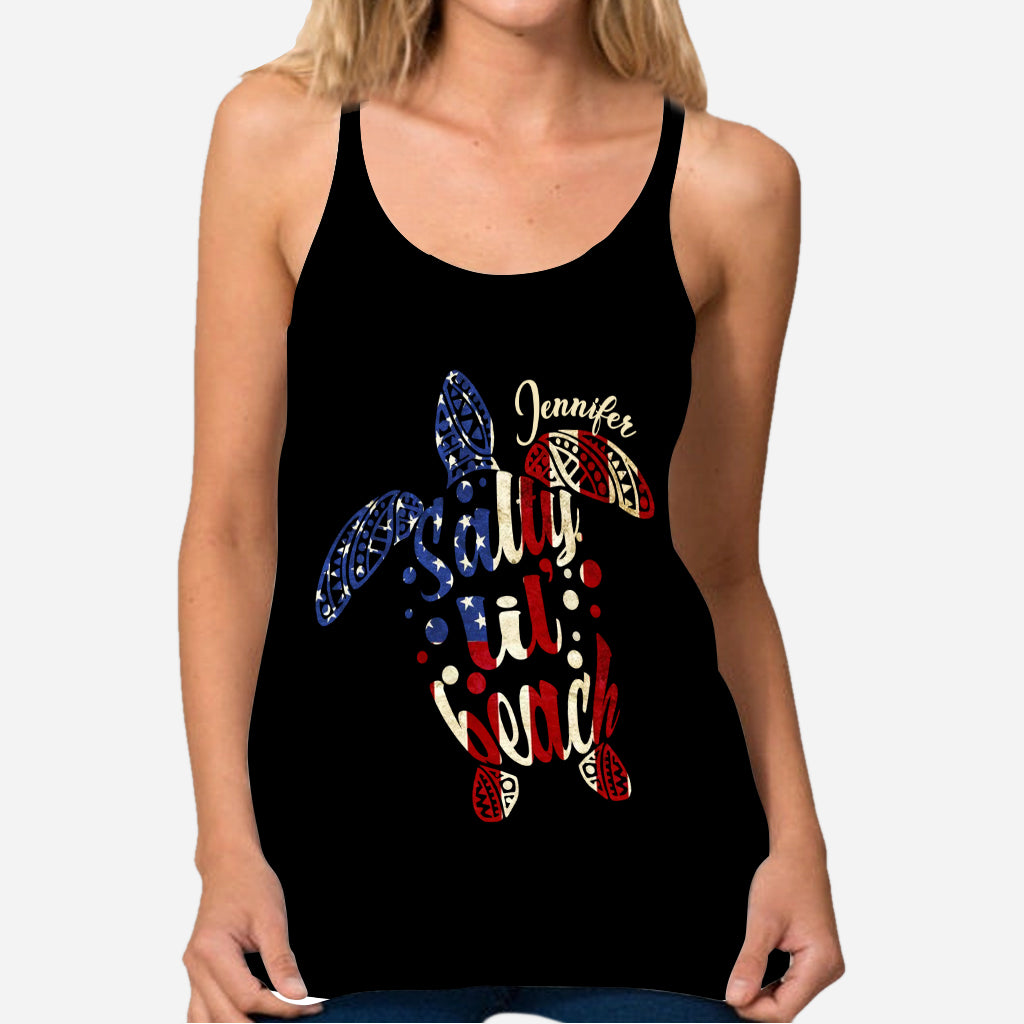 Salty Lil Beach 4th of July Flag - Personalisiertes Tanktop mit Schildkrötenkreuz
