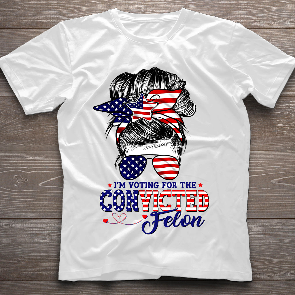 Ich wähle den verurteilten FeI0n Messy Bun T-Shirt, Trump 2024 Shirt, Lustige Trump Biden Amerikanische Flagge, Erwachter Patriot, Frauen für Trump