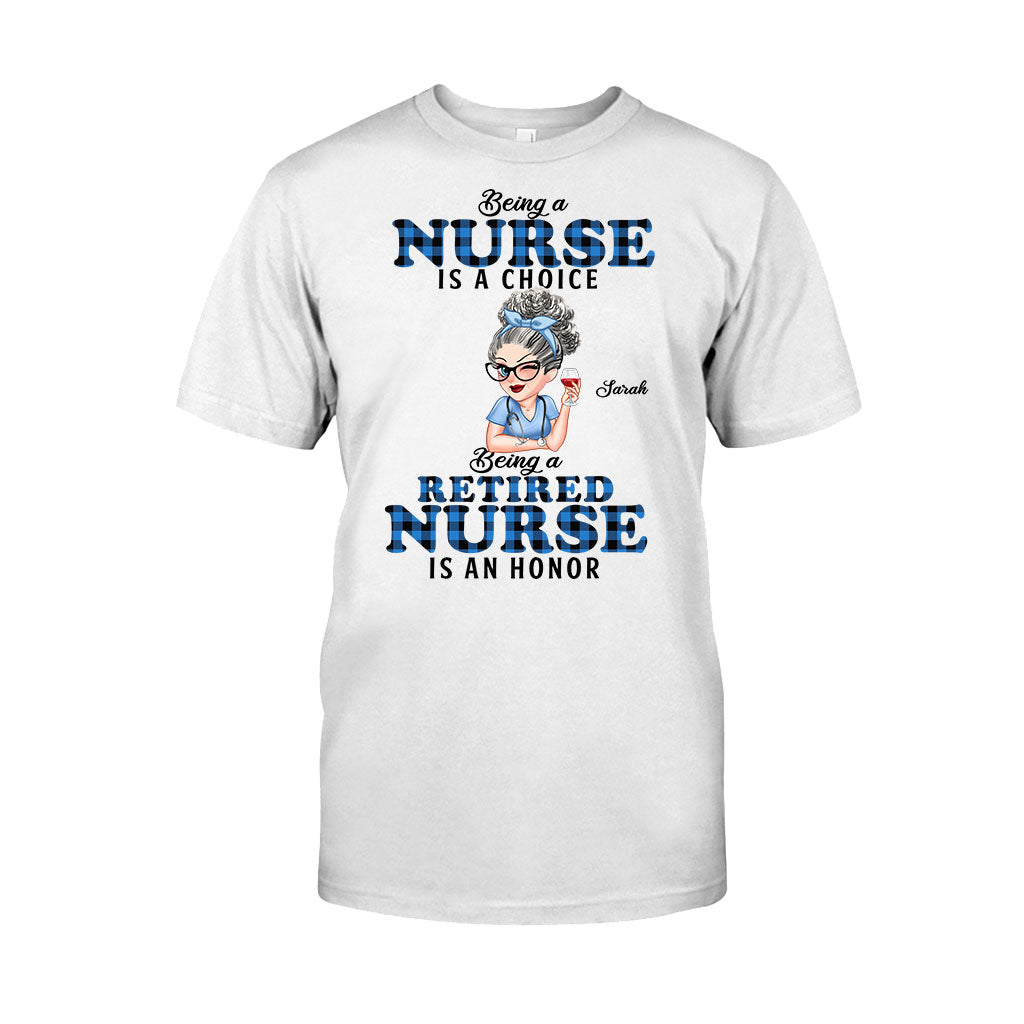 Als pensionierte Krankenschwester eine Ehre zu sein – personalisiertes T-Shirt und Hoodie für Krankenschwestern