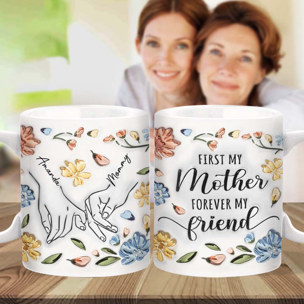 Zuerst meine Mutter, für immer meine Freundin – Personalisierte Tasse mit pastellfarbenem Blumenmuster